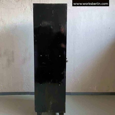 Metallschrank alt vintage industriedesign möbel