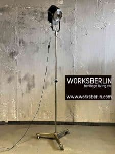 Scheinwerfer No. 2: hoher spot