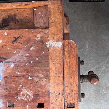 alte werkbank aus holz