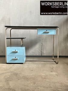 Himmelblauer Bauhaus Stil Schreibtisch 50er Jahre