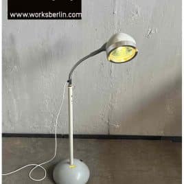 vintage industrielle stehlampe Arztlampe höhenverstellbar