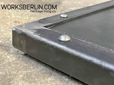 detail fabriktisch