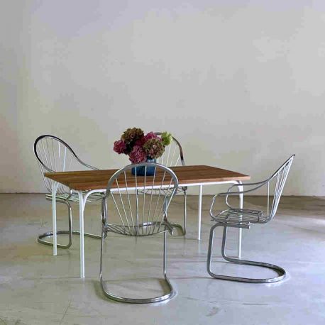 Industrial Bauhaus Tisch auf Mass