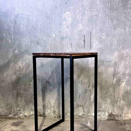 Stehtisch Industrial Design Stahlrohre Holz